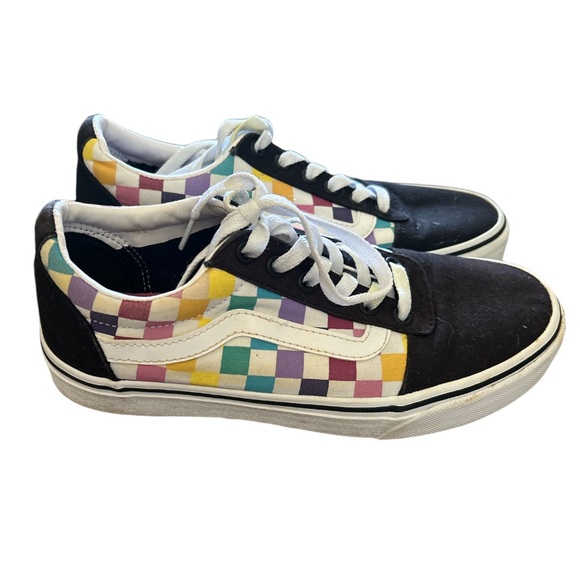Vans Shoes - Vans Women’s Old Skool Rainbow Checkerboard, Size 7.5